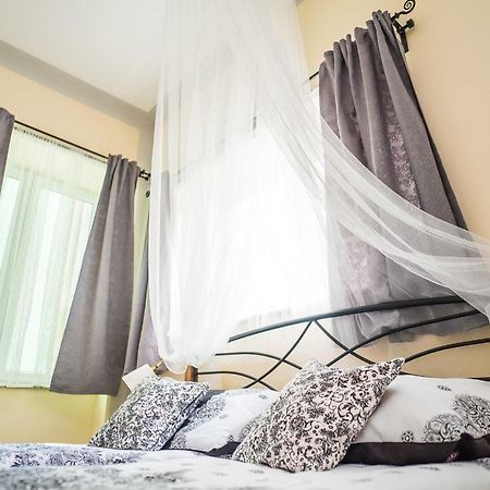 Boutique Hostel Kings N' Queens Загреб Екстер'єр фото